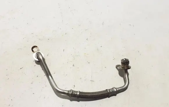 BMW 5 F10 F11 Turbo turbocharger oiling pipe/hose 7585402