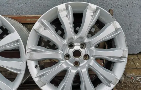 Land Rover Range Rover Sport L461 R21 alloy rim 