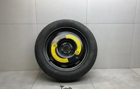 Audi Q3 8U R18 spare wheel 5N0601027E 8U0601205