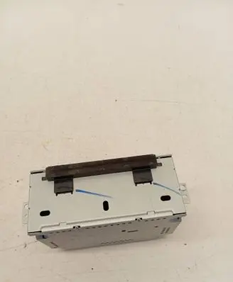 Radio/CD/DVD/GPS head unit