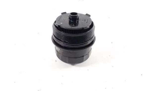 Volvo XC60 Oil filter mounting bracket 31321084