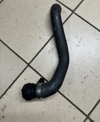 BMW 5 E39 Engine coolant pipe/hose 143640803