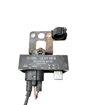 Coolant fan relay