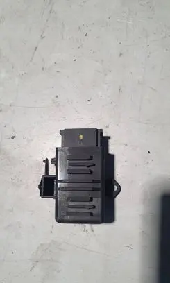 Volkswagen PASSAT B7 Seat heating relay 5K0959772 HU01SL01