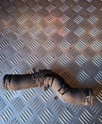 Toyota RAV 4 (XA20) Engine coolant pipe/hose