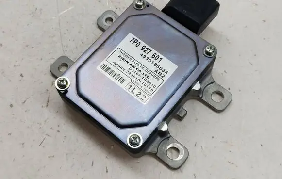 Volkswagen Touareg II Gearbox control unit/module 7P0927601 22381010110 4930185034