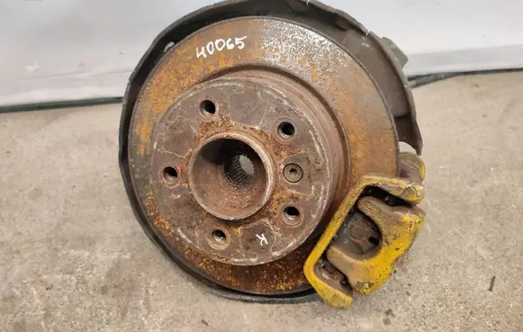 BMW 1 E81 E87 Rear wheel hub