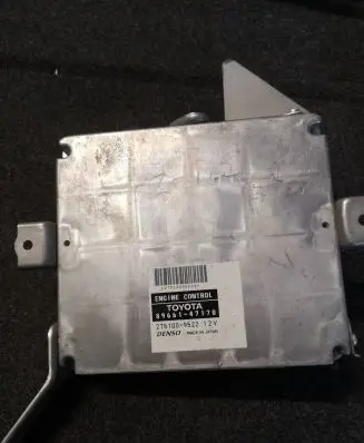 Toyota Prius (XW20) Engine control unit/module 8966147170 2751009522