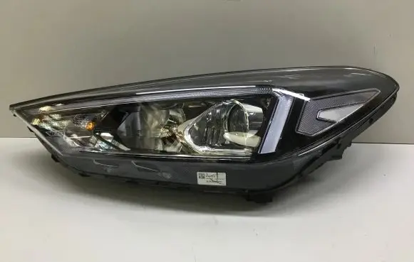 Hyundai Tucson TL Headlight/headlamp D792111A10 D792122A10 D792121A30