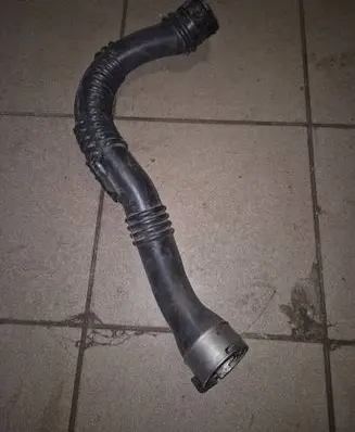 Renault Trafic III (X82) Intercooler hose/pipe 144606126R 93867727