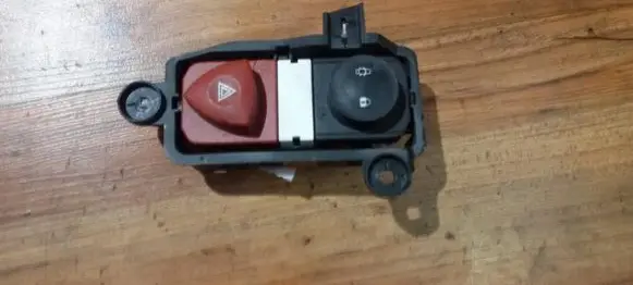 Renault Megane II Hazard light switch 8200107808