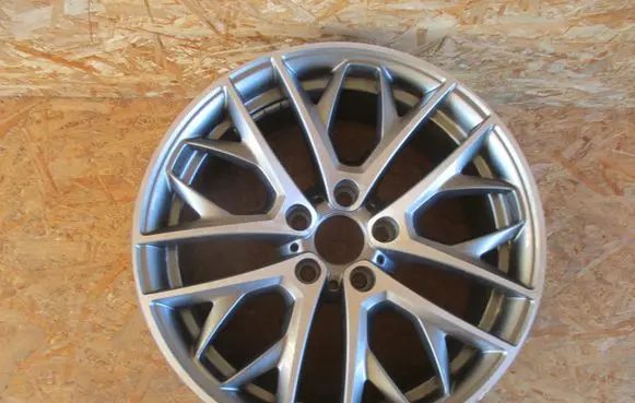 BMW X1 E84 R19 alloy rim 
