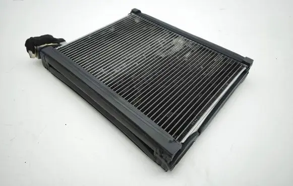 Jaguar XE Air conditioning (A/C) radiator (interior) 