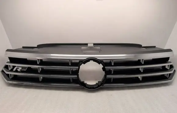 Volkswagen PASSAT B8 Front bumper upper radiator grill 3G0853653E 3G0853651