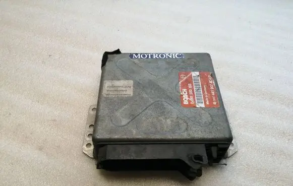 Audi A8 S8 D2 4D Engine control unit/module 0261200183 441907404D