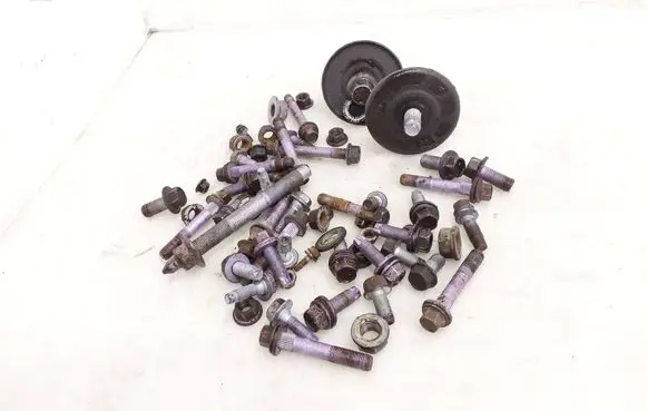 Toyota Camry VIII XV70 Nuts/bolts 