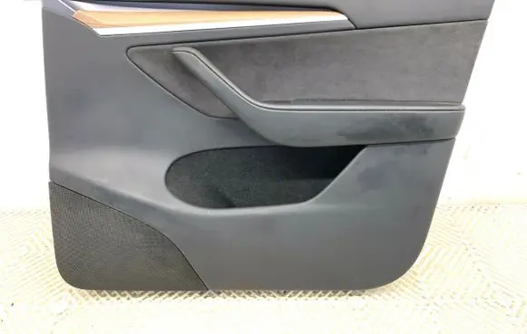 Tesla Model Y Front door card panel trim P189729599C