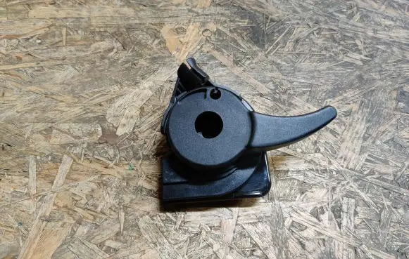 Mercedes-Benz S W140 Engine bonnet (hood) release handle