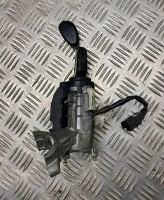 Toyota Avensis T220 Ignition lock 45020052