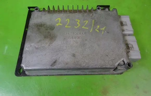 Chrysler PT Cruiser Engine control unit/module ECU P05033116AC