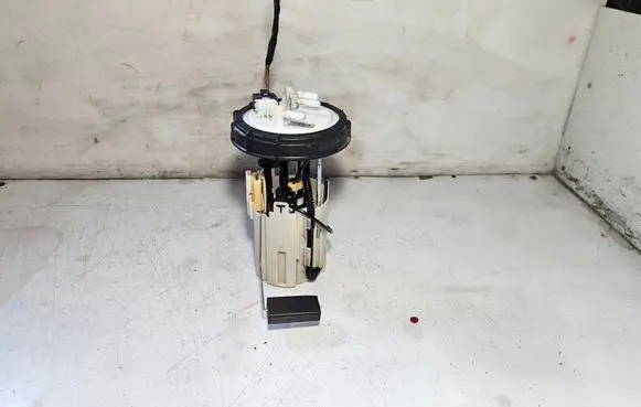 Mercedes-Benz Vito Viano W639 In-tank fuel pump A6394702194 0580203092