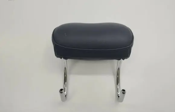 Mercedes-Benz CLS C219 Rear seat headrest 