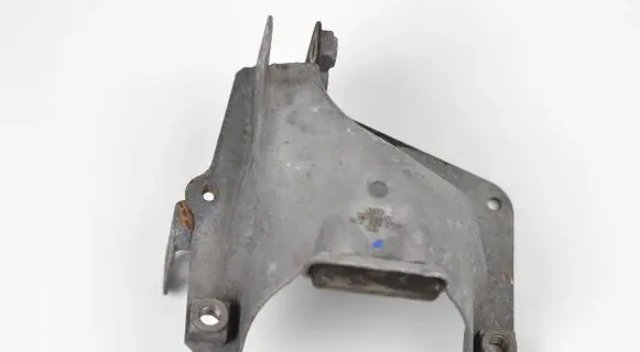 Audi A4 S4 B8 8K Engine mounting bracket 8K0399059