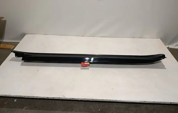 Audi E-tron GT Sill 4J3853856