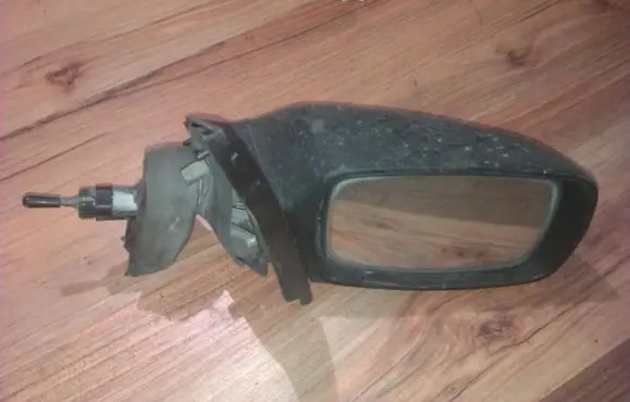 Ford Escort Front door electric wing mirror