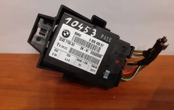 BMW 3 E90 E91 Seat control module 10453 692643501