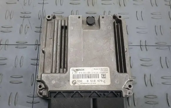 BMW 5 F10 F11 Engine ECU kit and lock set 8518479 0281018611 030041240