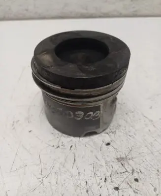 BMW X5 F15 Piston 04L110