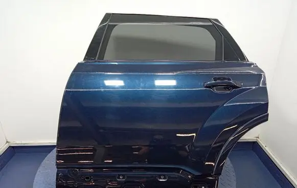 Audi Q7 4L Rear door