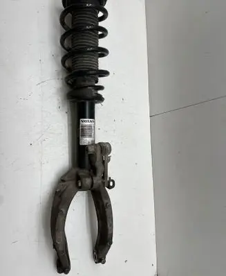 Volvo S90, V90 Front shock absorber with coil spring P31658002 31658002 31681721