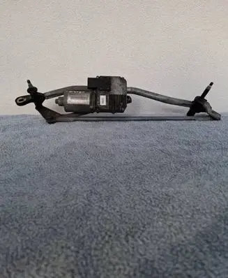 Audi A4 S4 B8 8K Front wiper linkage and motor 8K1955119A 8T1955119