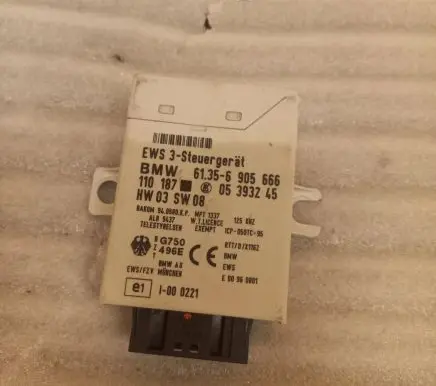 BMW 5 E39 Engine control unit/module 7789376 0281010314