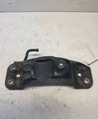Volvo S60 Muffler mount bracket/holder 30783314