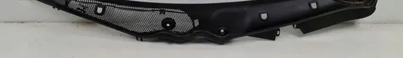 Mercedes-Benz E W212 Wiper trim A2128300013