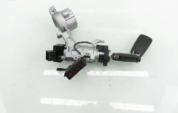 Opel Astra J Ignition lock 20939745