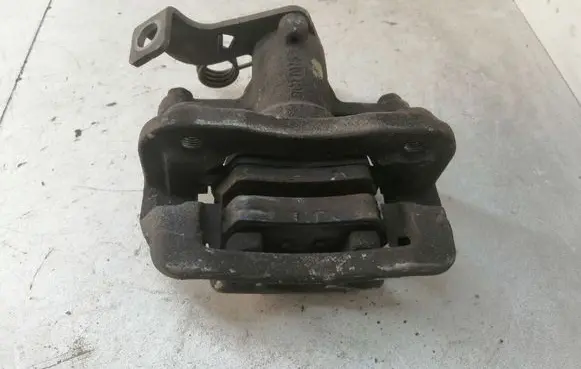 Hyundai i20 (GB IB) Rear brake caliper B0140169