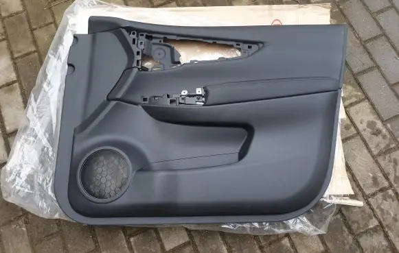 Nissan Qashqai Front door card panel trim 809004EA8B 809104EA1A