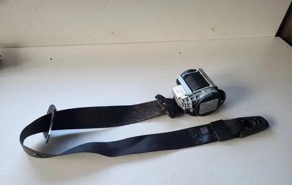 Skoda Superb B6 (3T) Front seatbelt