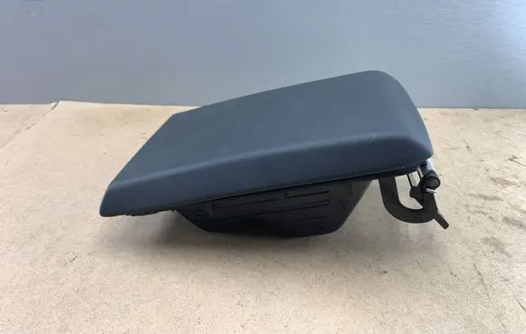 BMW 7 E38 Armrest 8125591 51168125591
