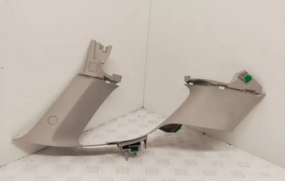 Citroen C3 Aircross (D)pillar trim (top) 39145776 M8261 455567867