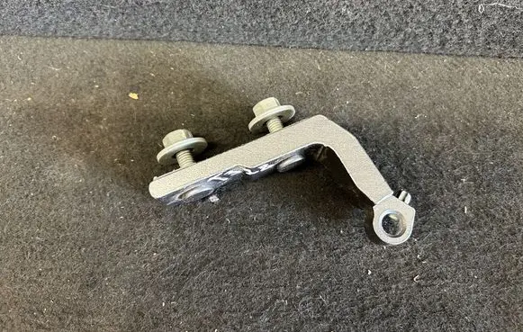 Volkswagen PASSAT B7 Rear door lower hinge A045574