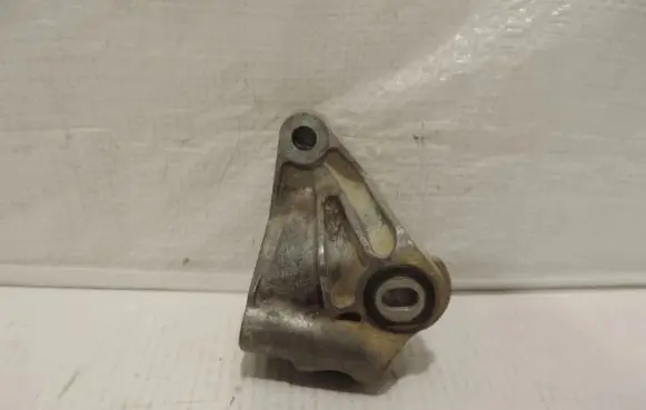 Opel Corsa E Gearbox mounting bracket 13427230