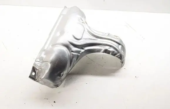 Volvo S90, V90 Heat shield in engine bay 32208668