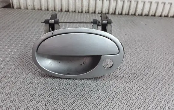 Opel Meriva A Front door exterior handle