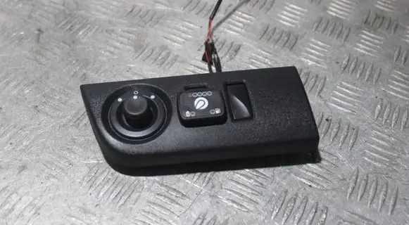 Dacia Dokker Wing mirror switch