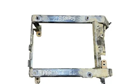 Peugeot Partner Other engine bay part 9800426480